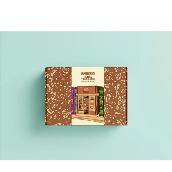 Anavrin | 1940's Train Cabin DIY Book Nook Kit - Picture 2 of 5